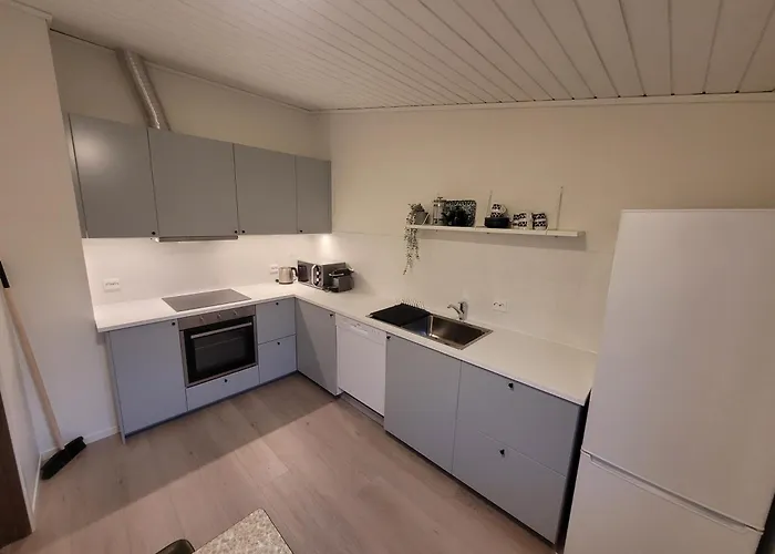 Lovely Views Across The Fjord, Free Parking Apartament *